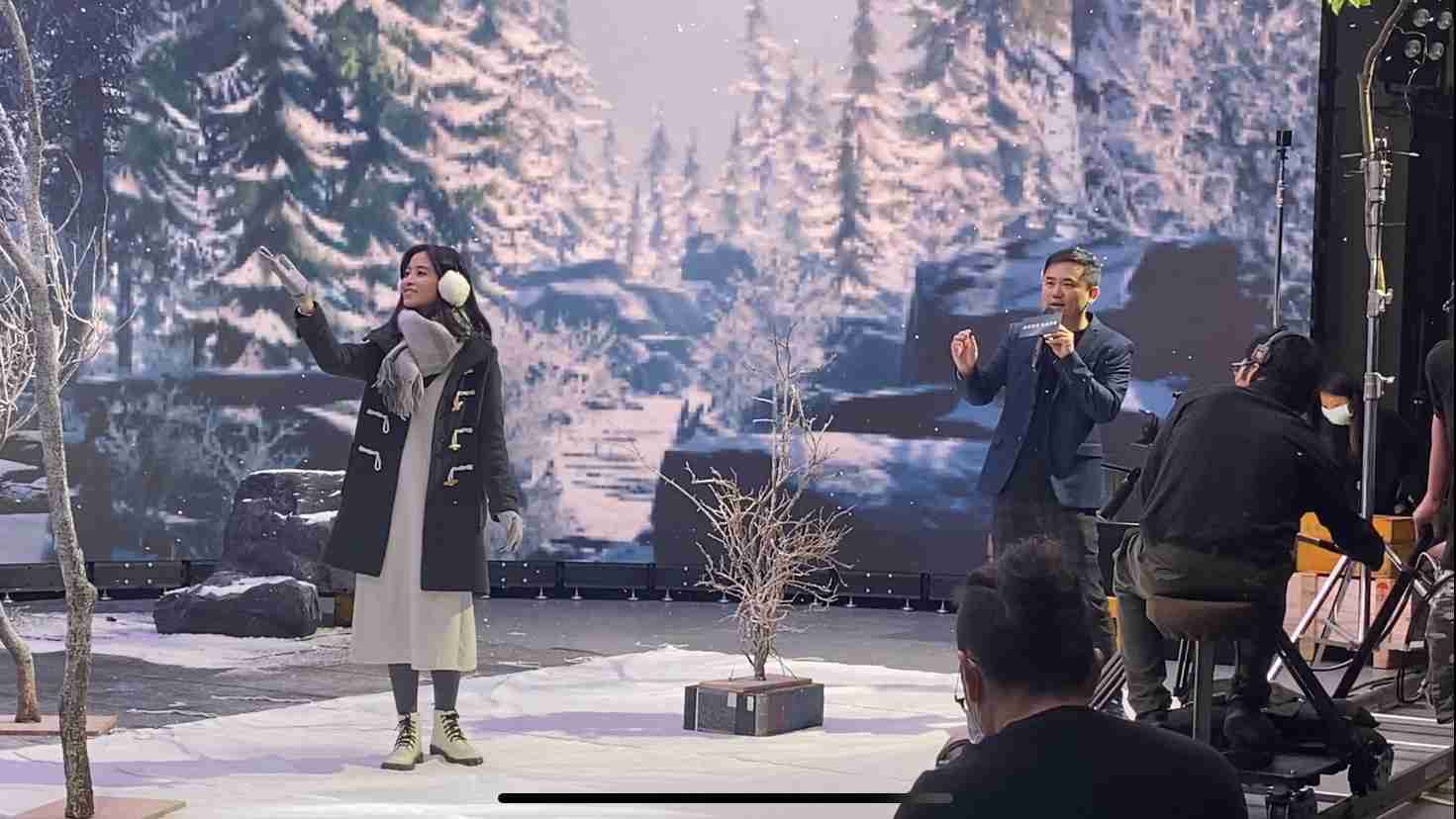 森林舞会以ALED先进显屏技术，，与金马奖视觉特效团队“再现影像”携手合作打造LED虚拟摄影棚，，，提供沉浸式表演体验，，，并精简拍摄成本与时间